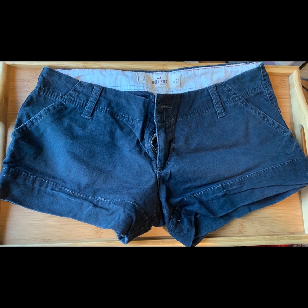 Hollister Navy Blue Size 1 Short Shorts